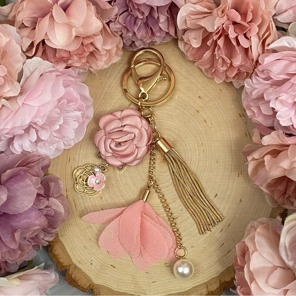 Pink Flower Gold Fringe Pearl Keychain Charm - Picture 5 of 13